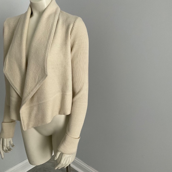 Jones cream jacket ,small. - Picture 2 of 13